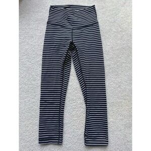 Lululemon Size 4 Wunder Under Cropped Capri Legging 21" Black White Stripe